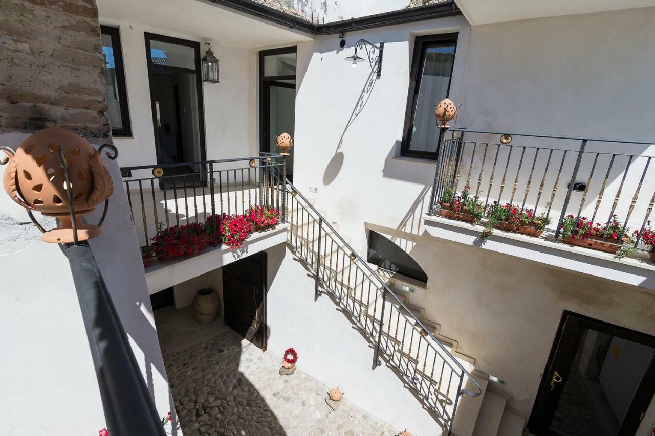 Residenza La Nivera Miglionico Kültér fotó